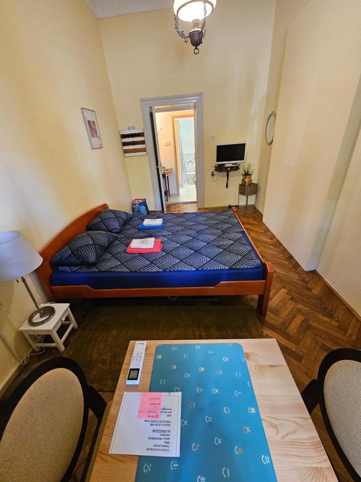 Cricket Park Hostel Belgrade Luaran gambar