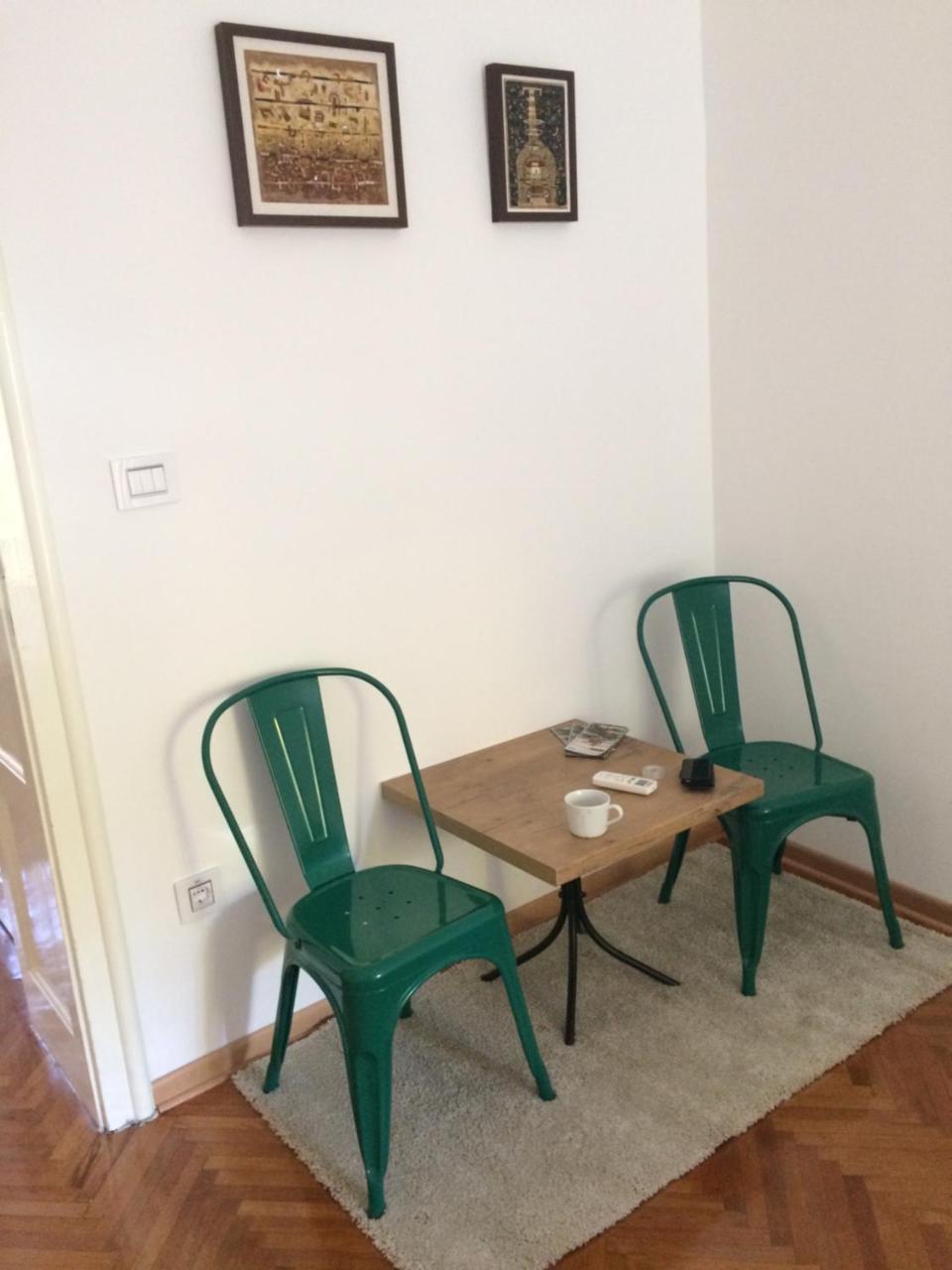 Cricket Park Hostel Belgrade Luaran gambar