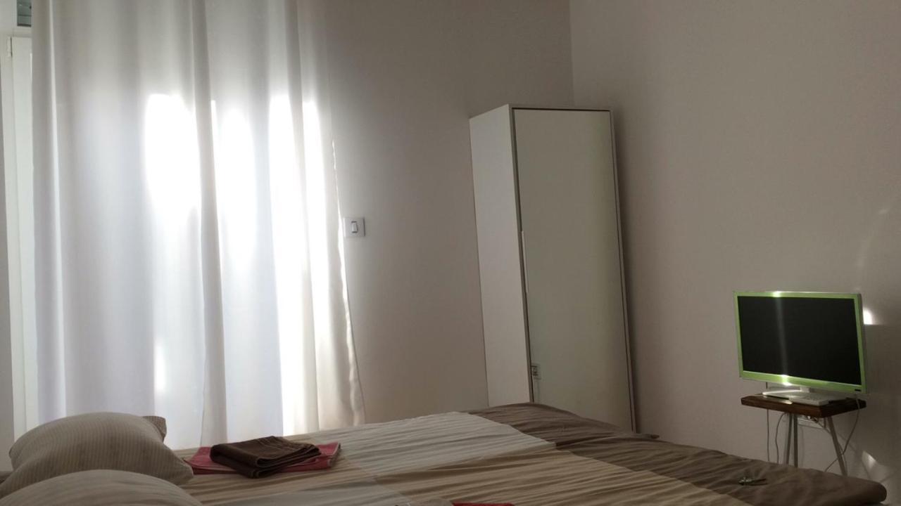 Cricket Park Hostel Belgrade Luaran gambar