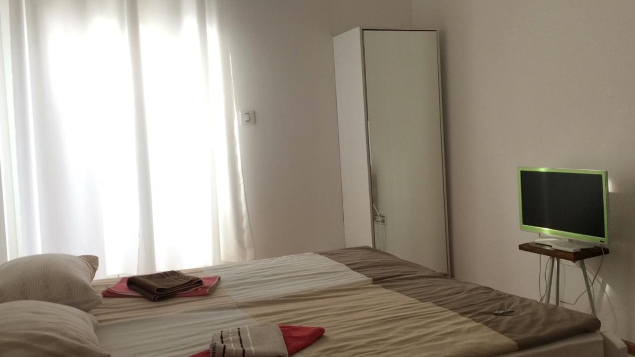 Cricket Park Hostel Belgrade Luaran gambar